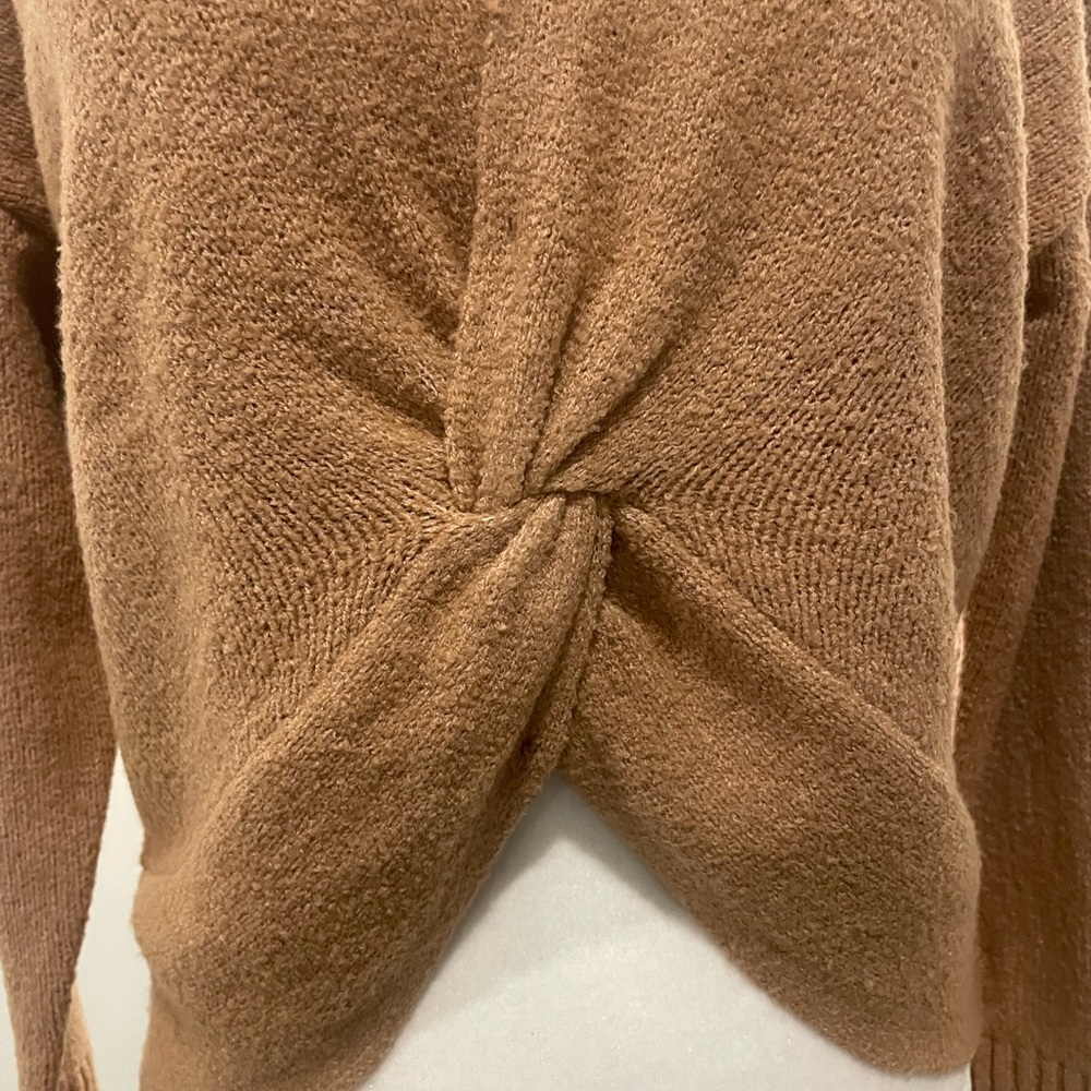 Sweater - Picture 2 of 6